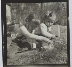 1949_gigi_&_louisa_lang